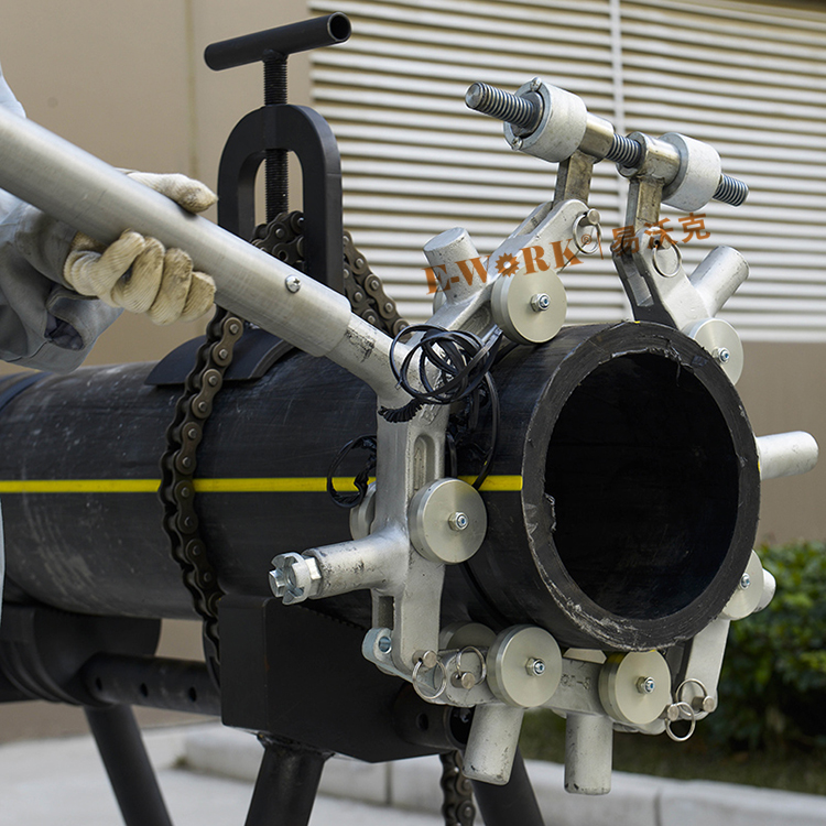 旋轉式塑料管切管機